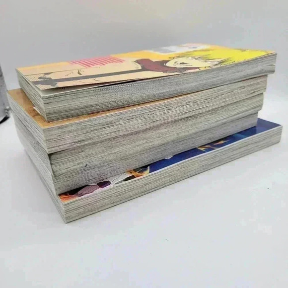 English Manga Lot of 5 Paperback Black & White Graphics - Picture 5 of 11